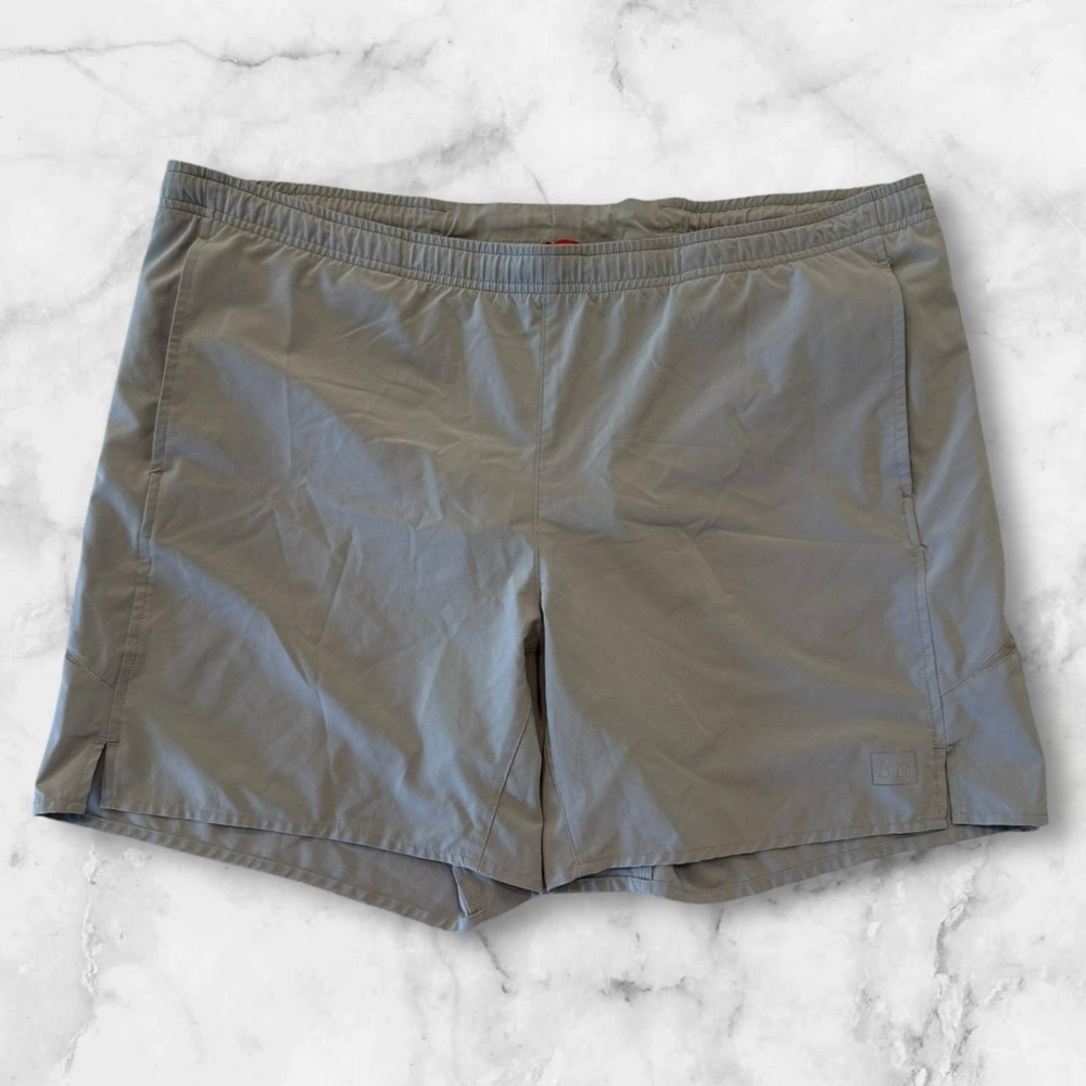 REI Men's Athletic Shorts — Light Gray